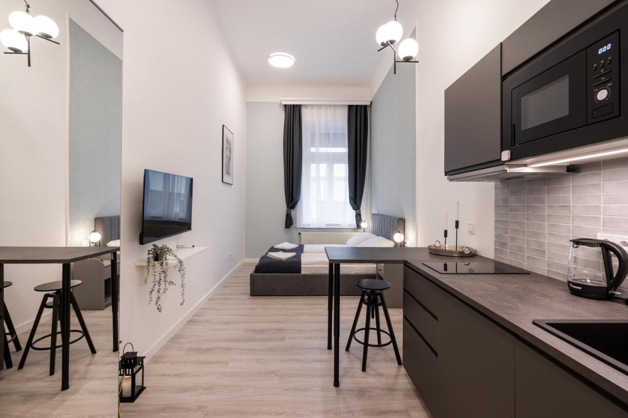 D48 - Central Boulevard Residence - Best Location By Bqa 布达佩斯 外观 照片