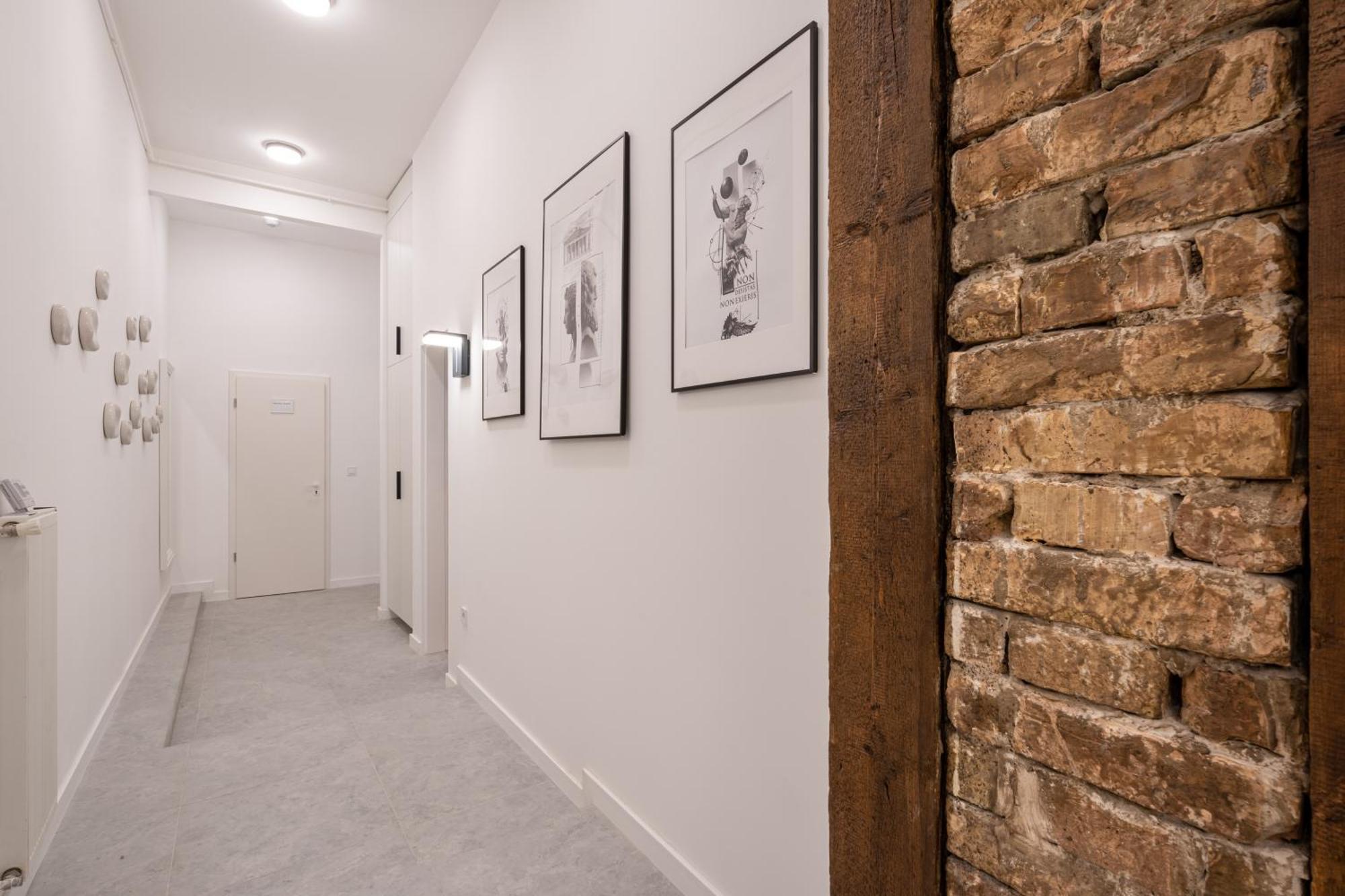 D48 - Central Boulevard Residence - Best Location By Bqa 布达佩斯 外观 照片